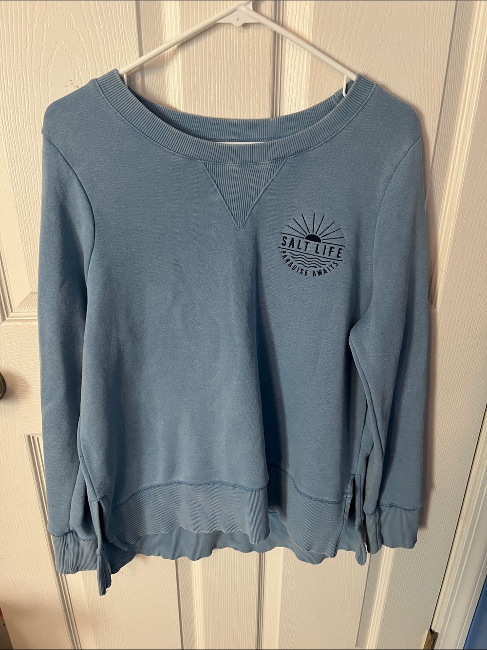 Salt Life Women's Sky Blue Crewneck Pullover with Logo